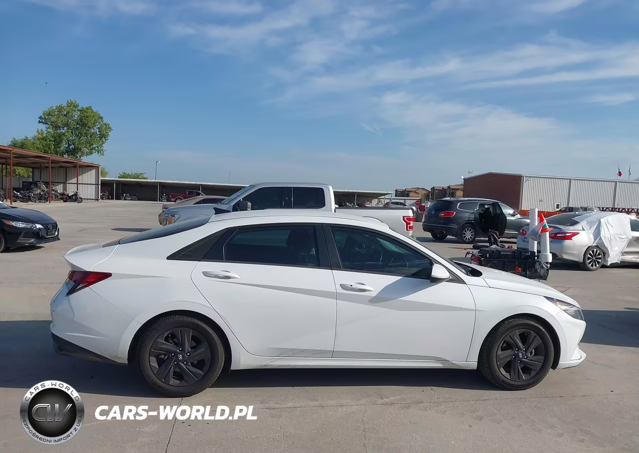 2021 Hyundai Elantra Sel VIN:5NPLS4AGXMH035731 - 13