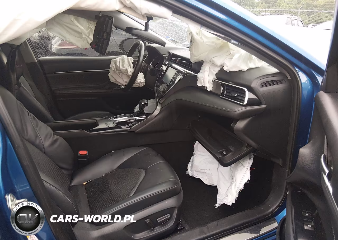 2018 Toyota Camry Xse VIN:4T1B61HK3JU132744 - 5