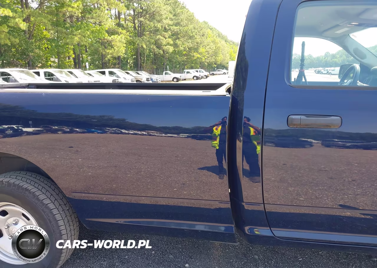 2019 Ram 1500 Classic VIN:3C6JR6DG9KG502788 - 8