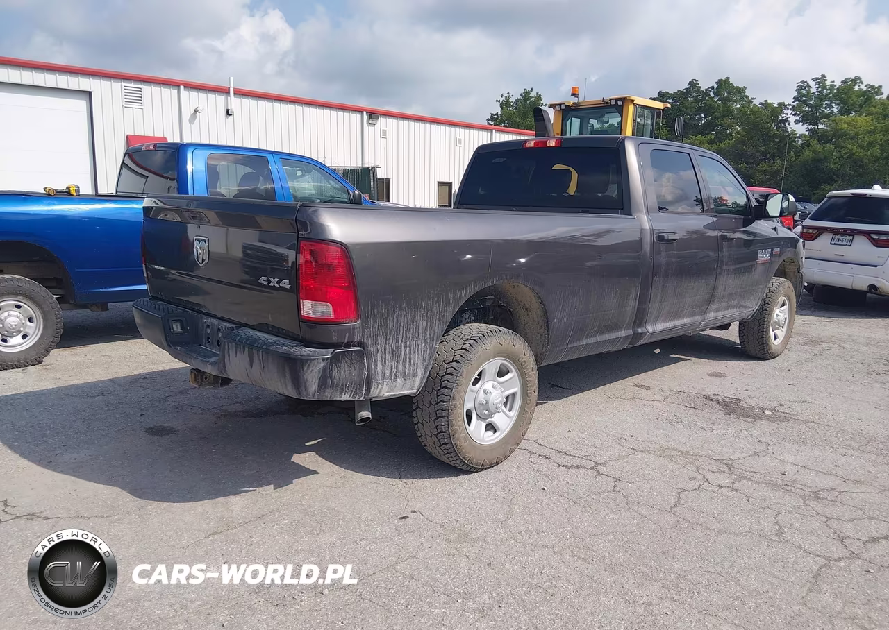 2018 Ram 3500 Tradesman 4X4 8' Box VIN:3C63R3GT7JG428804 - 4