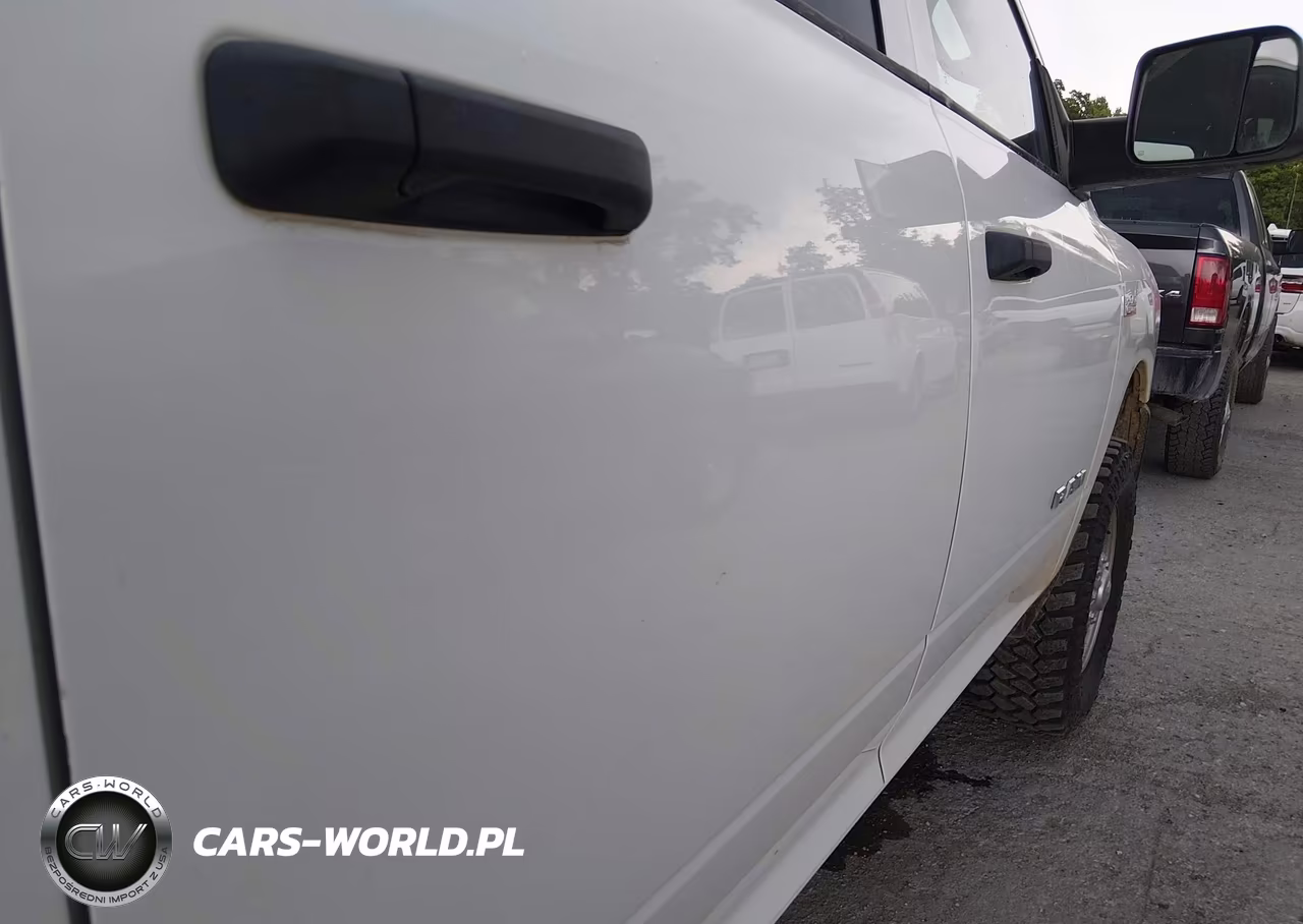 2020 Ram 2500 Tradesman 4X4 8' Box VIN:3C6UR5HJ5LG236829 - 16