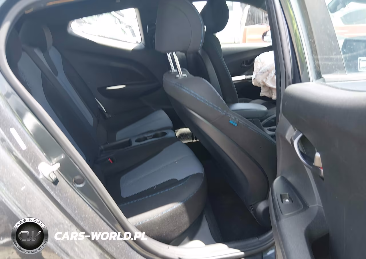 2019 Hyundai Veloster 2.0 VIN:KMHTG6AF7KU020025 - 8