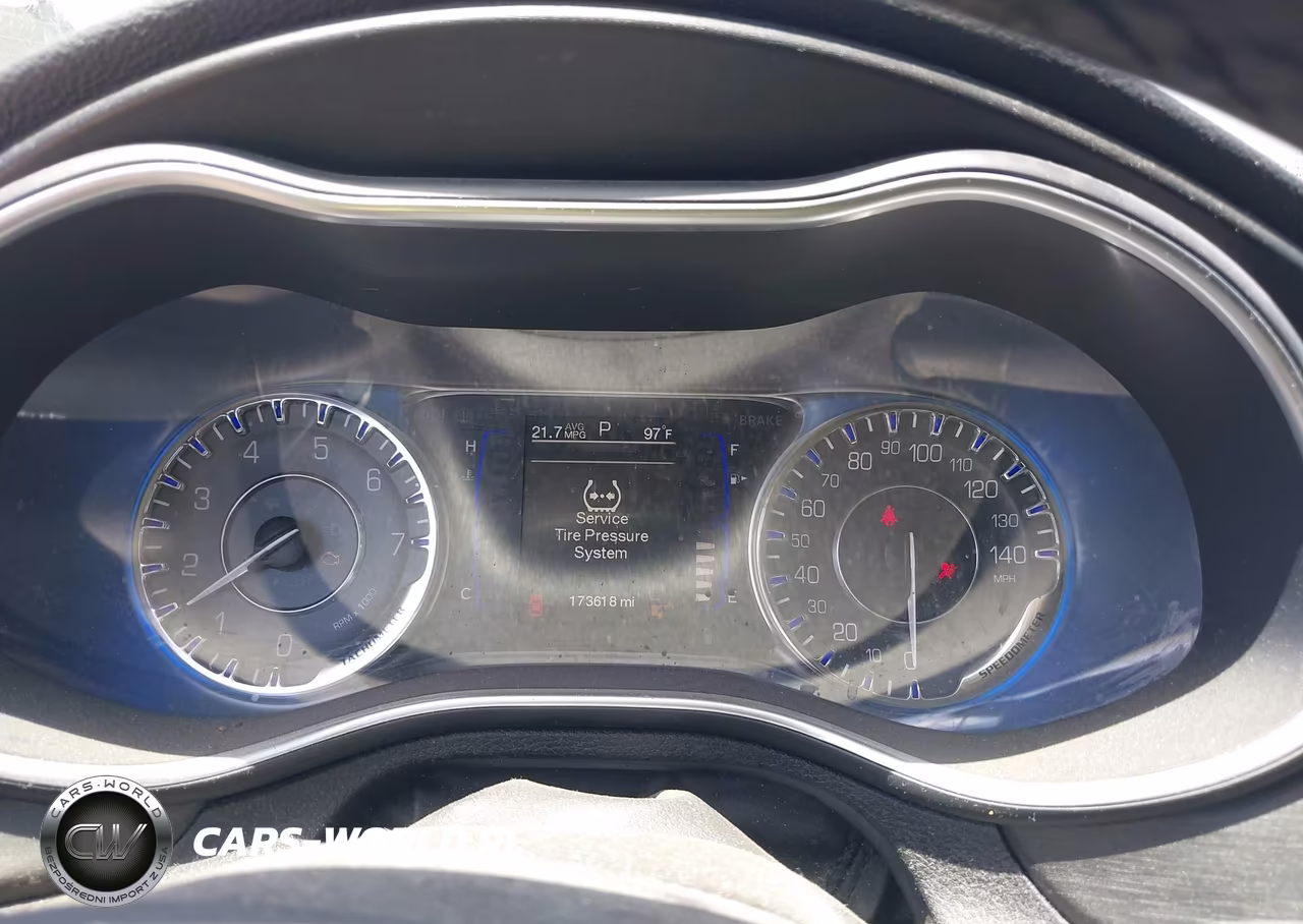 2015 Chrysler 200 Limited VIN:1C3CCCAB6FN714995 - 7