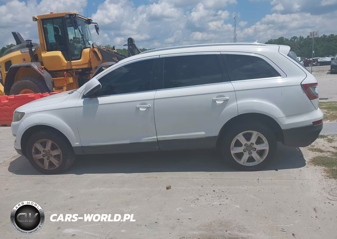 2011 Audi Q7 3.0T Premium VIN:WA1CGAFE6BD003590 - 14