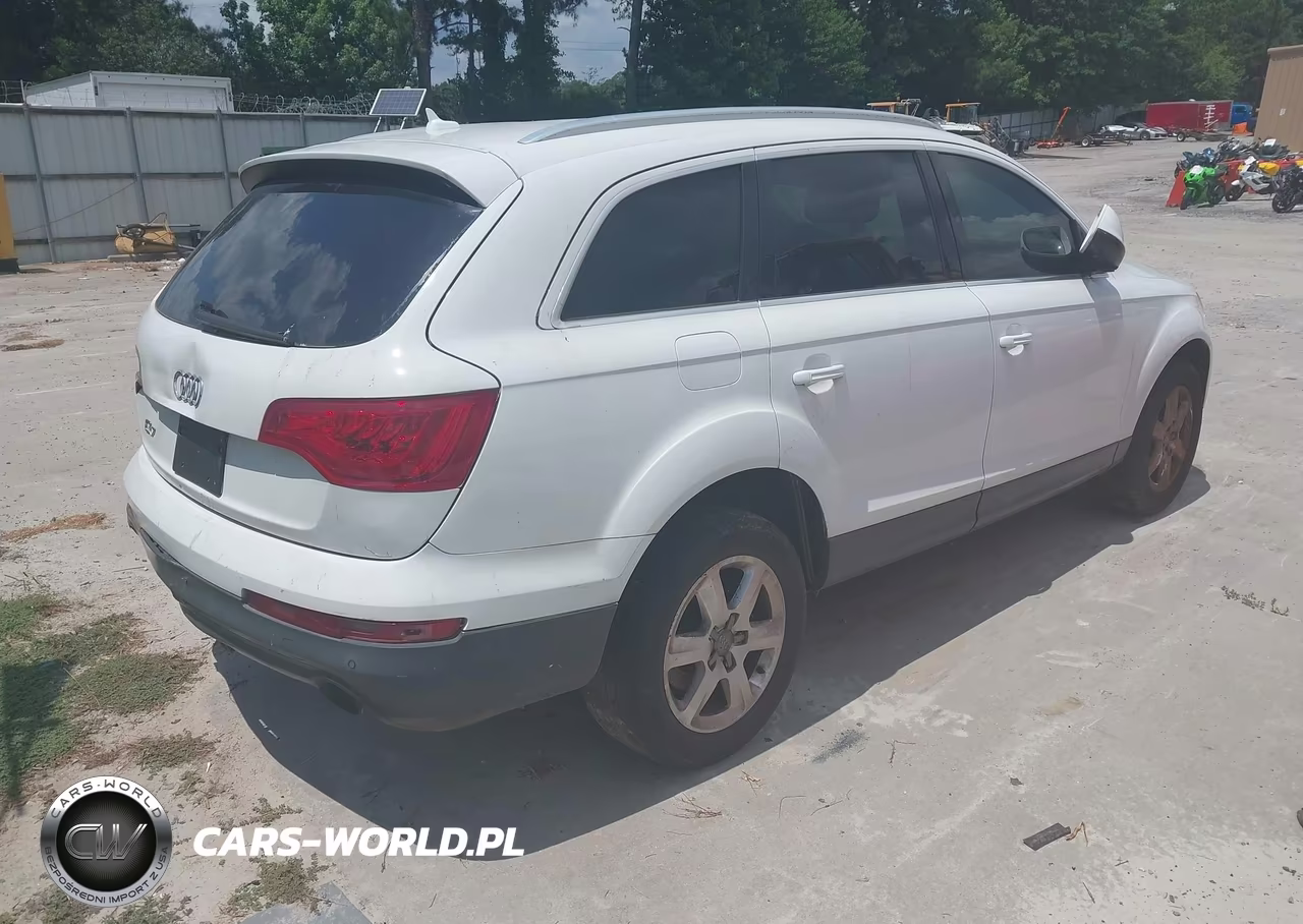 2011 Audi Q7 3.0T Premium VIN:WA1CGAFE6BD003590 - 4