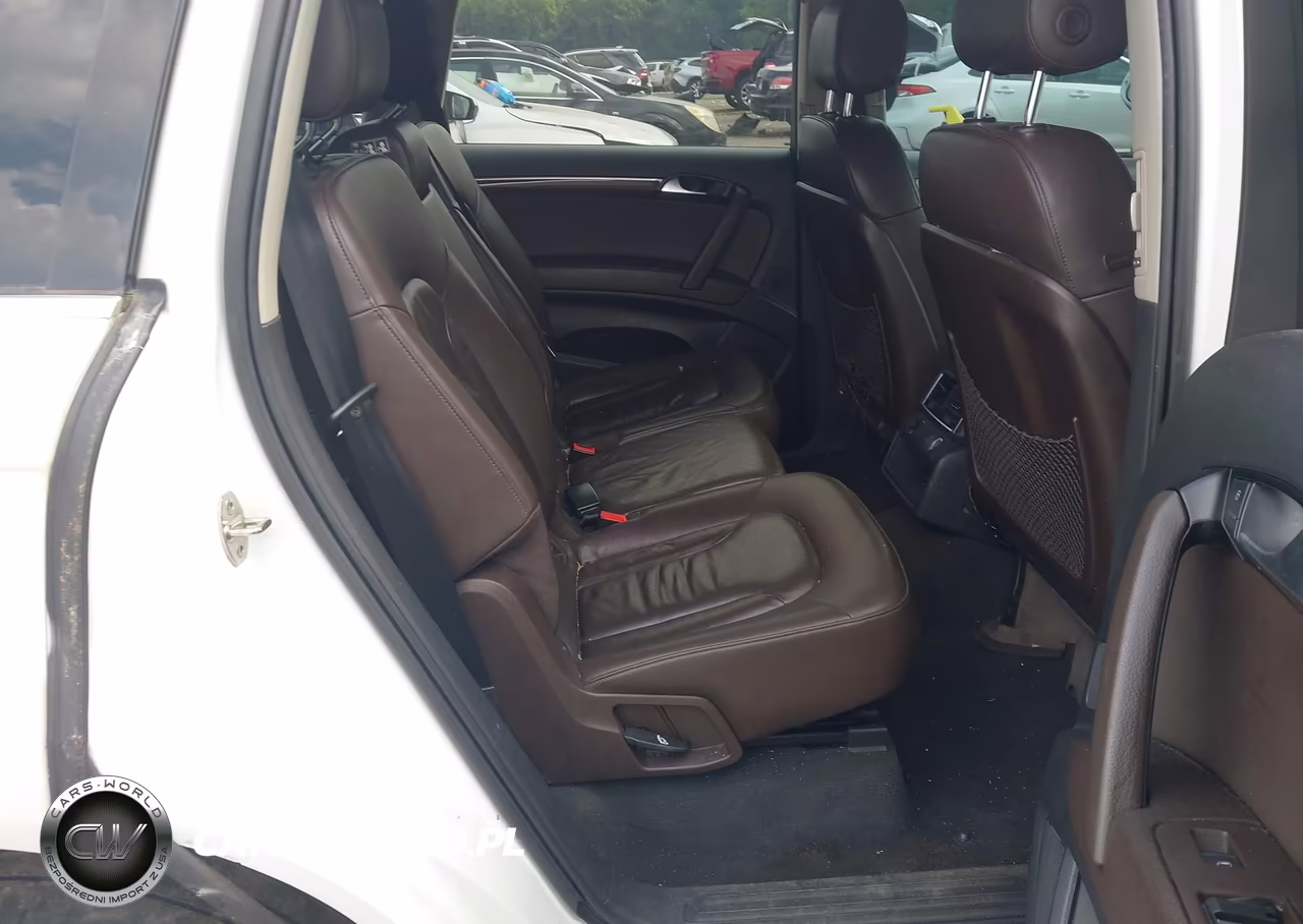 2011 Audi Q7 3.0T Premium VIN:WA1CGAFE6BD003590 - 8