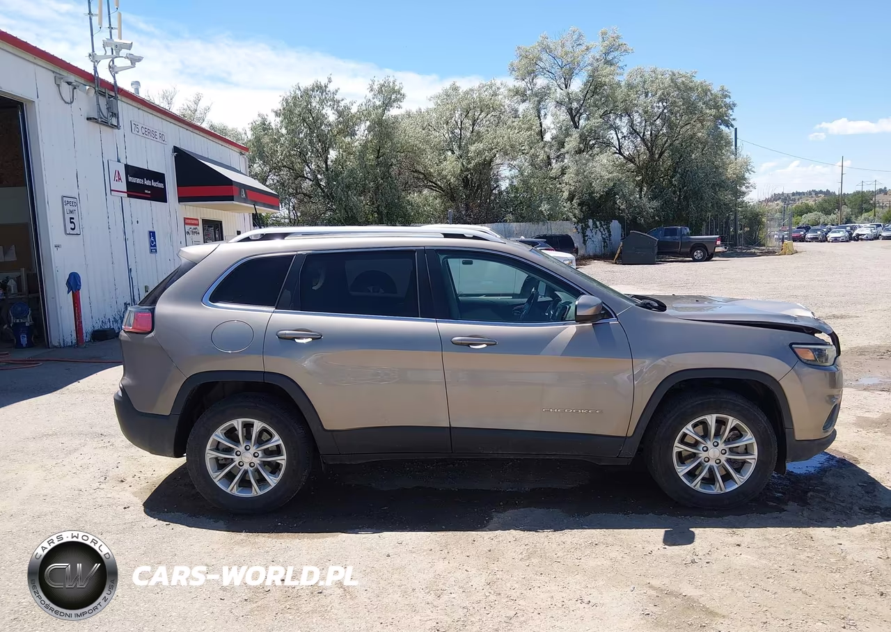 2019 Jeep Cherokee Latitude 4X4 VIN:1C4PJMCX3KD112511 - 13