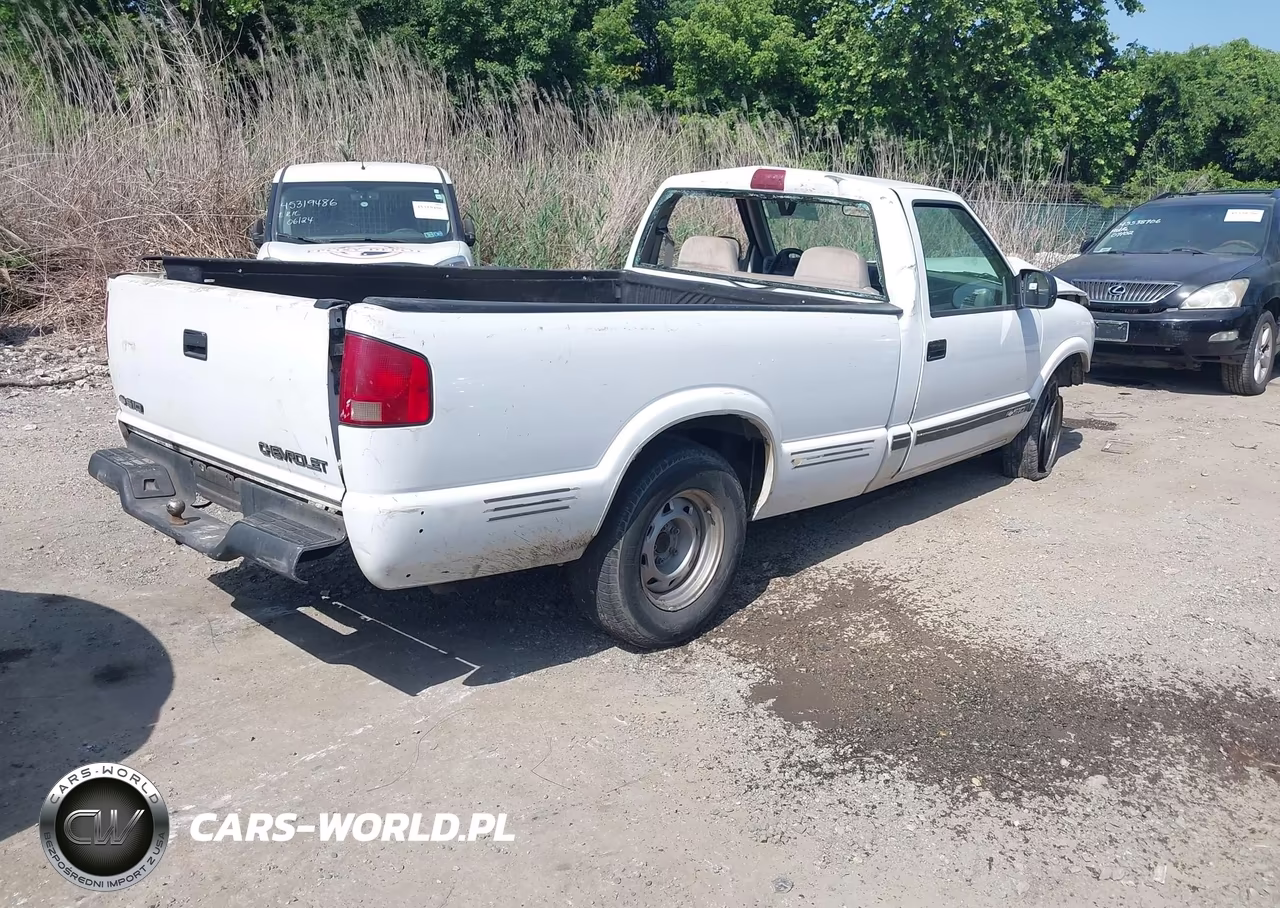 1996 Chevrolet S Truck S10 VIN:1GCCS14X8TK208057 - 4
