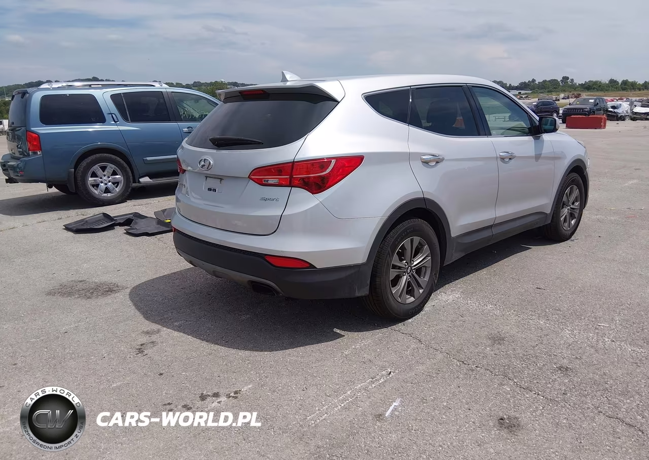 2016 Hyundai Santa Fe Sport 2.4L VIN:5XYZT3LB7GG318490 - 4