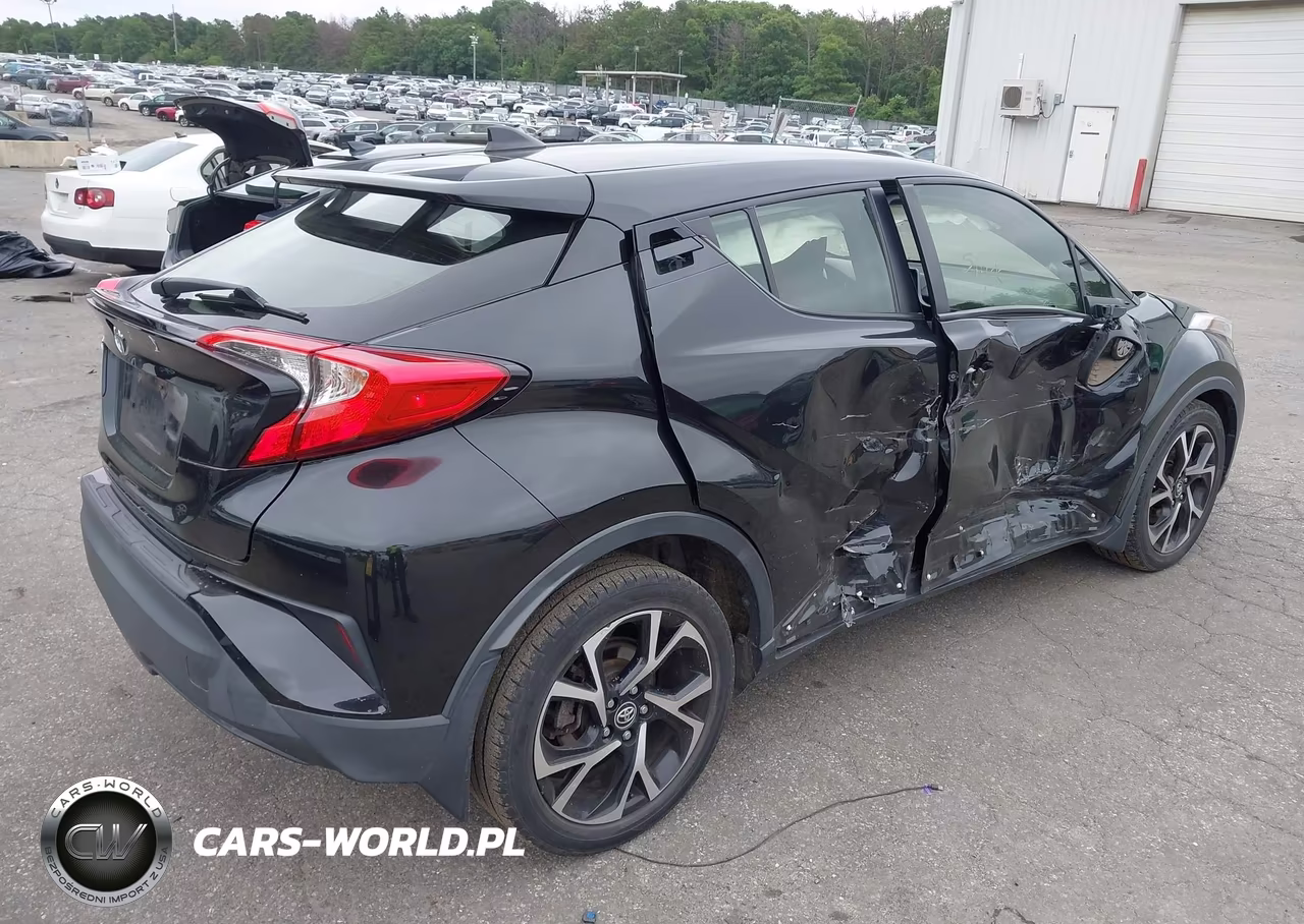 2018 Toyota C-Hr Xle Premium VIN:JTNKHMBX2J1010152 - 4
