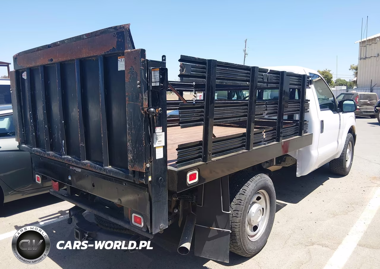 2016 Ford F-350 Xl-Xlt VIN:1FDRF3A62GED02585 - 4
