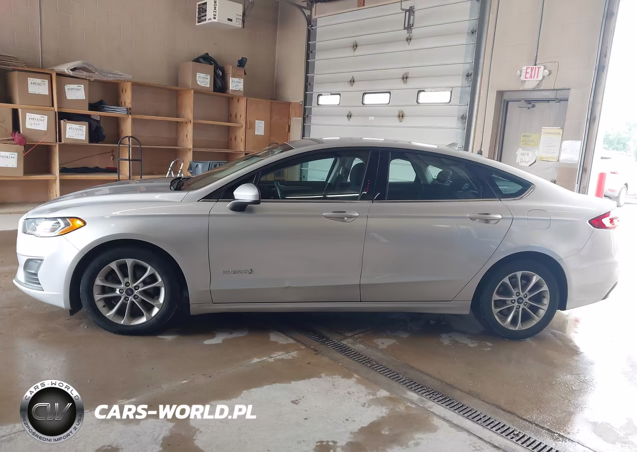 2019 Ford Fusion Hybrid Se VIN:3FA6P0LU3KR274161 - 19