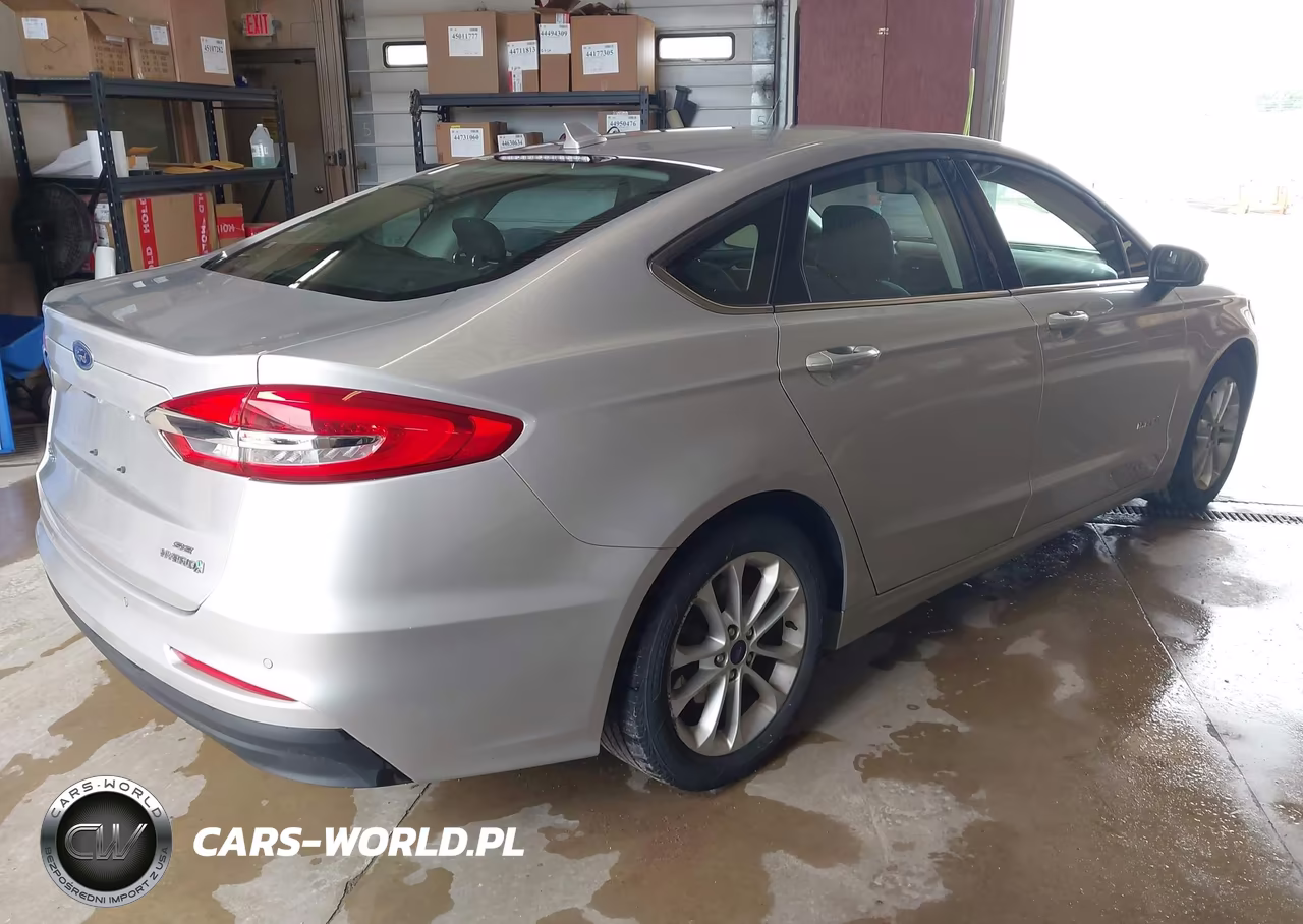 2019 Ford Fusion Hybrid Se VIN:3FA6P0LU3KR274161 - 4