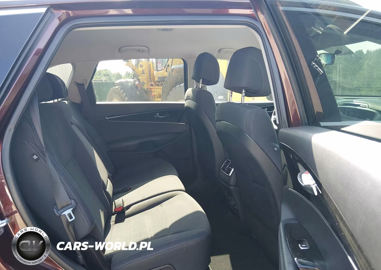 2017 Kia Sorento 3.3L Lx VIN:5XYPGDA57HG317209 - 8