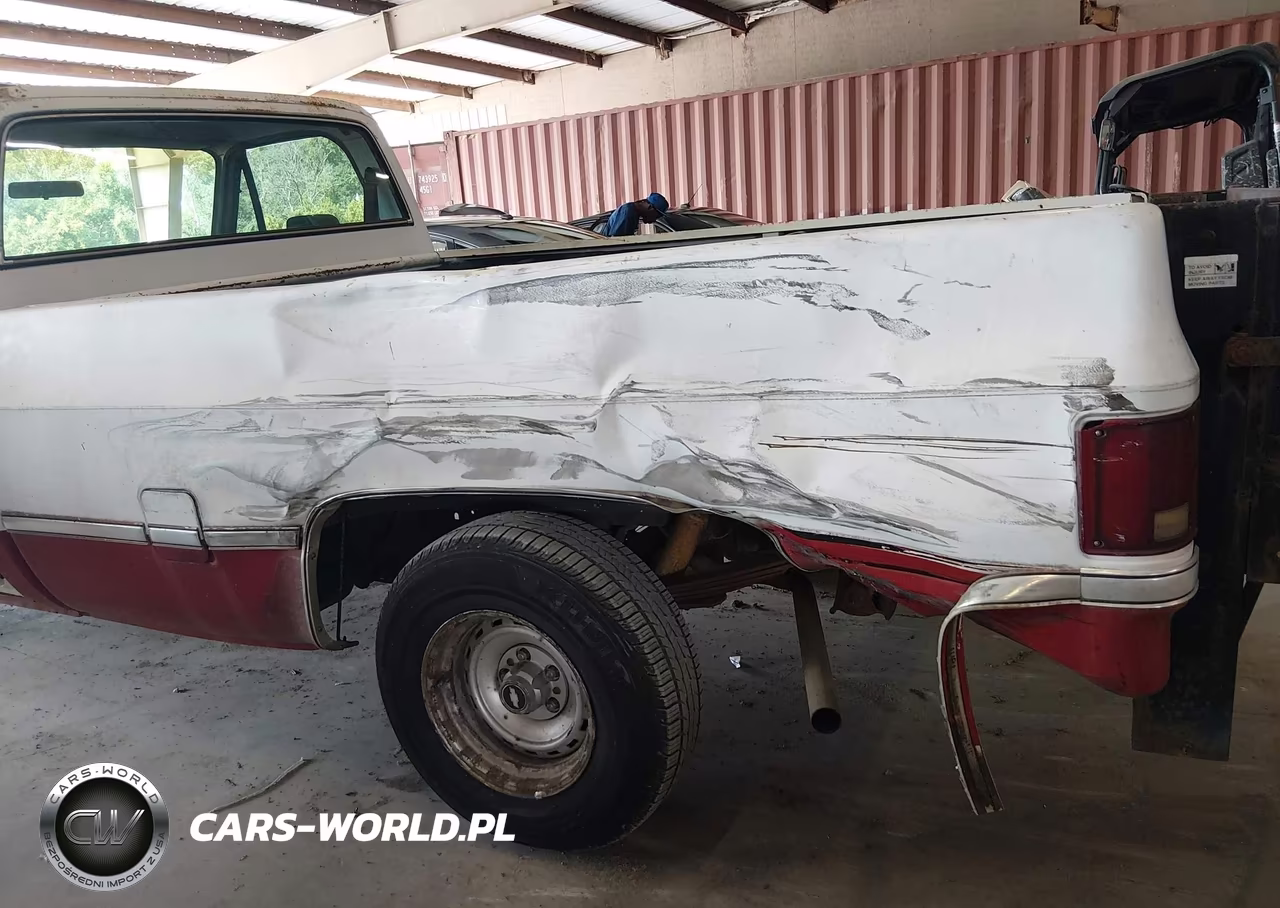 1986 Chevrolet C10 VIN:1GCDC14H6GF411165 - 17