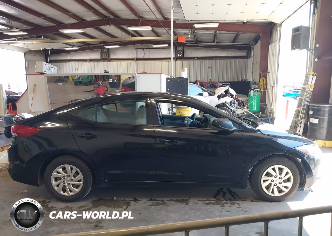 2018 Hyundai Elantra Se VIN:5NPD74LF2JH353817 - 14
