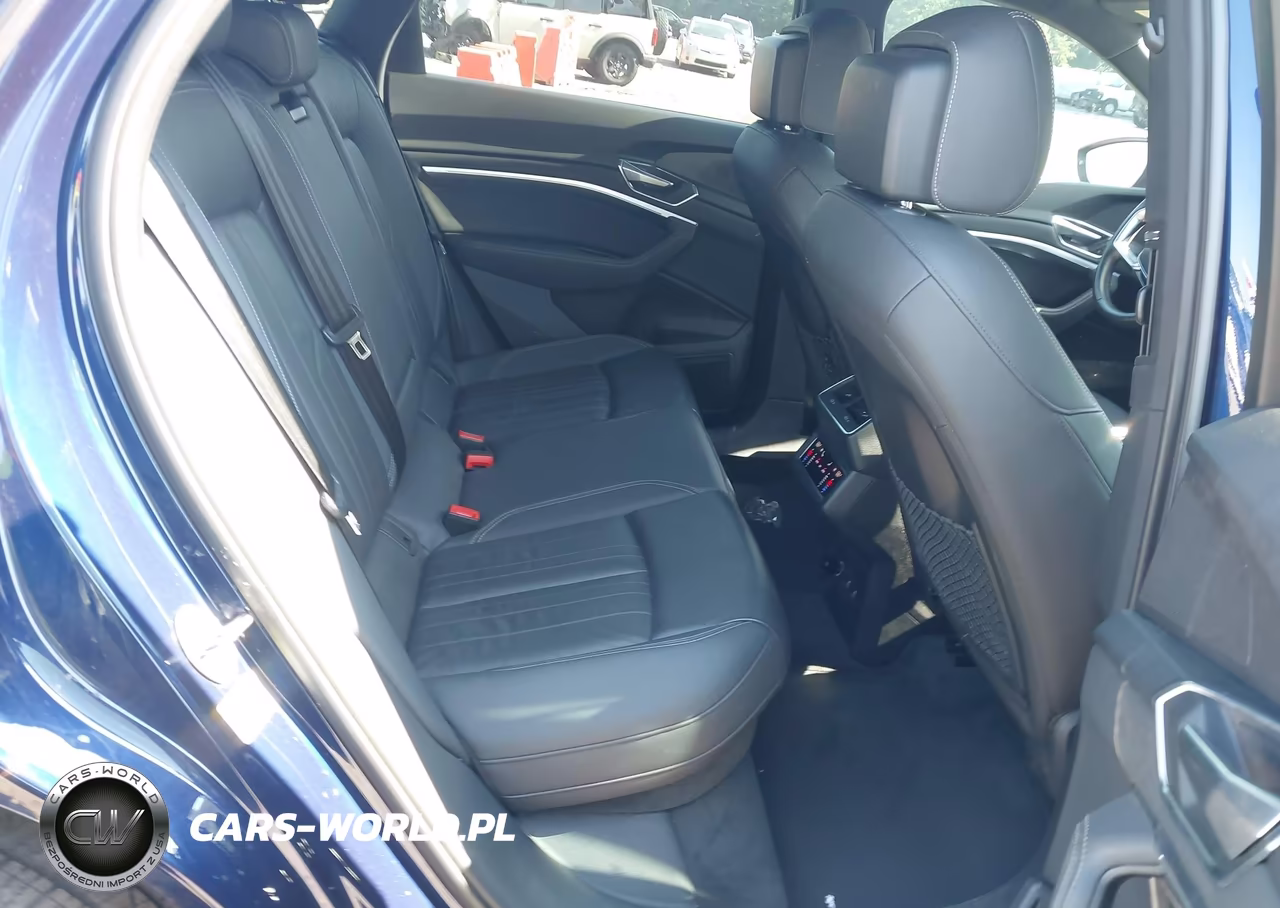 2022 Audi E-Tron Premium Quattro VIN:WA1AAAGE4NB012120 - 8