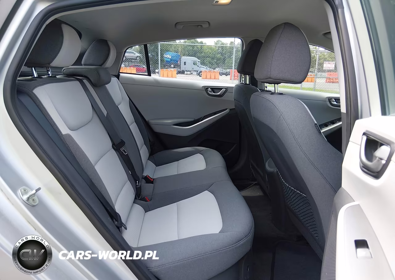 2020 Hyundai Ioniq Hybrid Blue VIN:KMHC65LC5LU232147 - 8