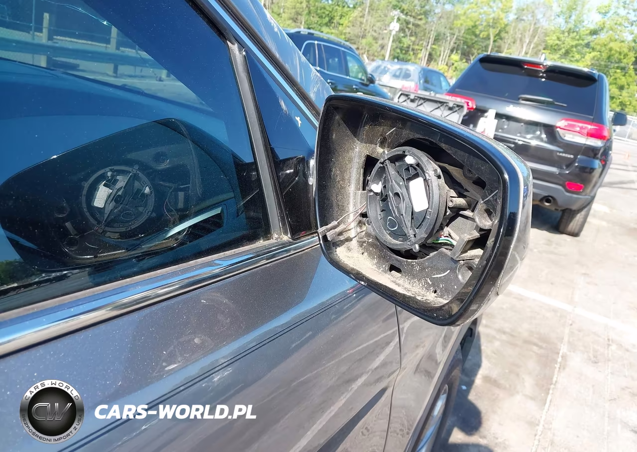 2014 Hyundai Santa Fe Sport 2.4L VIN:5XYZU3LBXEG212156 - 16