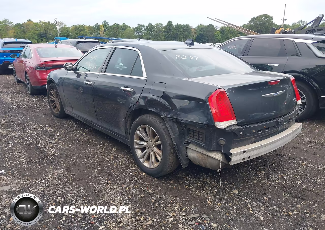 2017 Chrysler 300C VIN:2C3CCAEG6HH565252 - 3