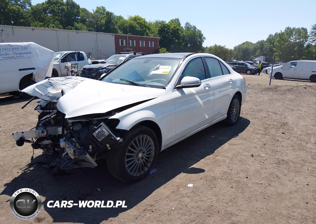 2015 Mercedes-Benz C 300 Luxury 4Matic VIN:55SWF4KB5FU061657 - 2