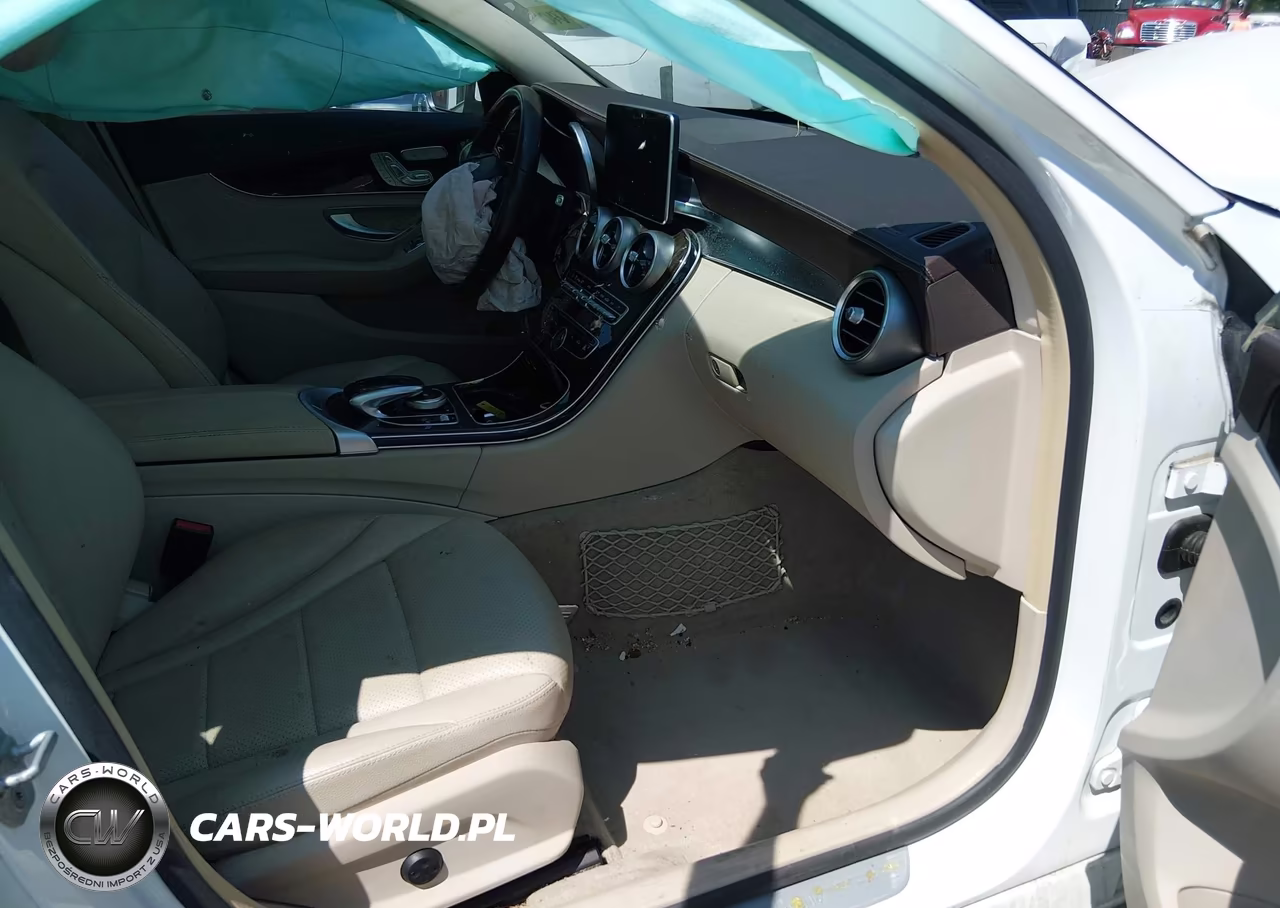 2015 Mercedes-Benz C 300 Luxury 4Matic VIN:55SWF4KB5FU061657 - 5
