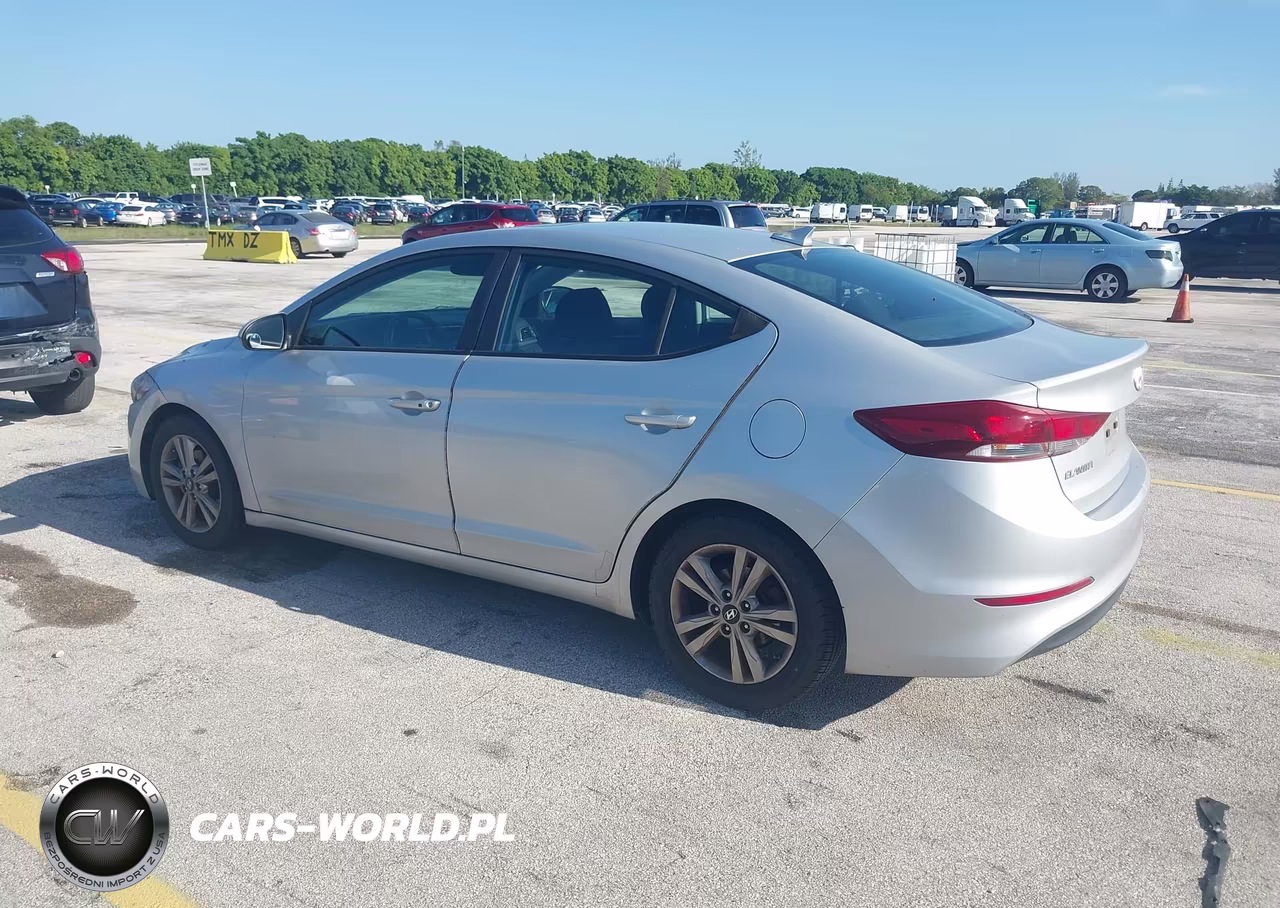 2018 Hyundai Elantra Value Edition VIN:KMHD84LF6JU572150 - 3