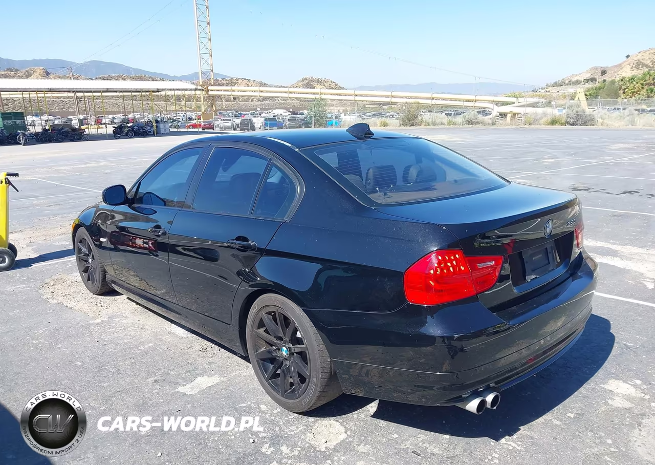 2009 BMW 328I VIN:WBAPH57539NL80518 - 3