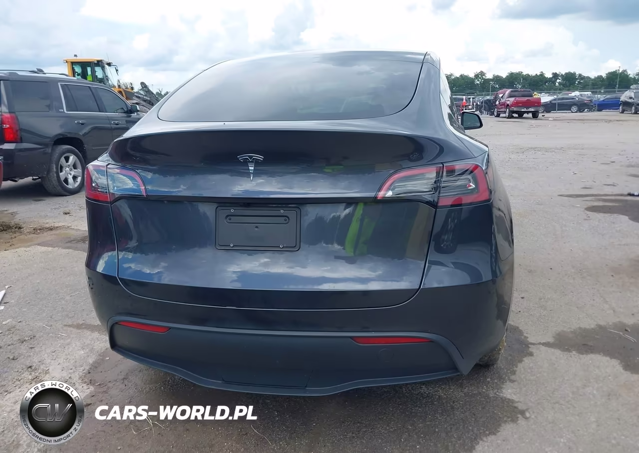 2024 Tesla Model Y Long Range Single Motor Rear-Wheel Drive-Rwd VIN:7SAYGDED1RF123809 - 16