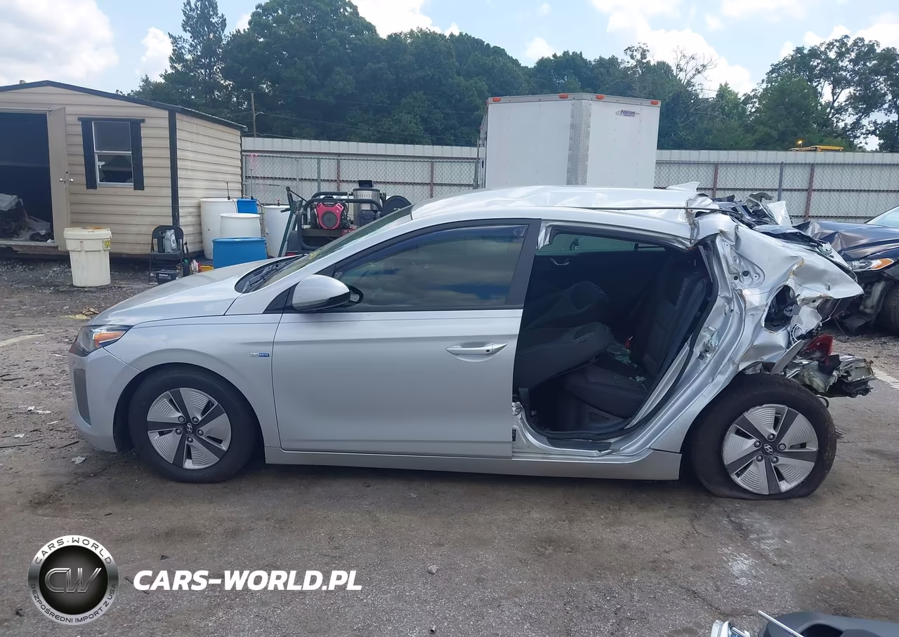 2017 Hyundai Ioniq Hybrid Blue VIN:KMHC65LC9HU030130 - 14