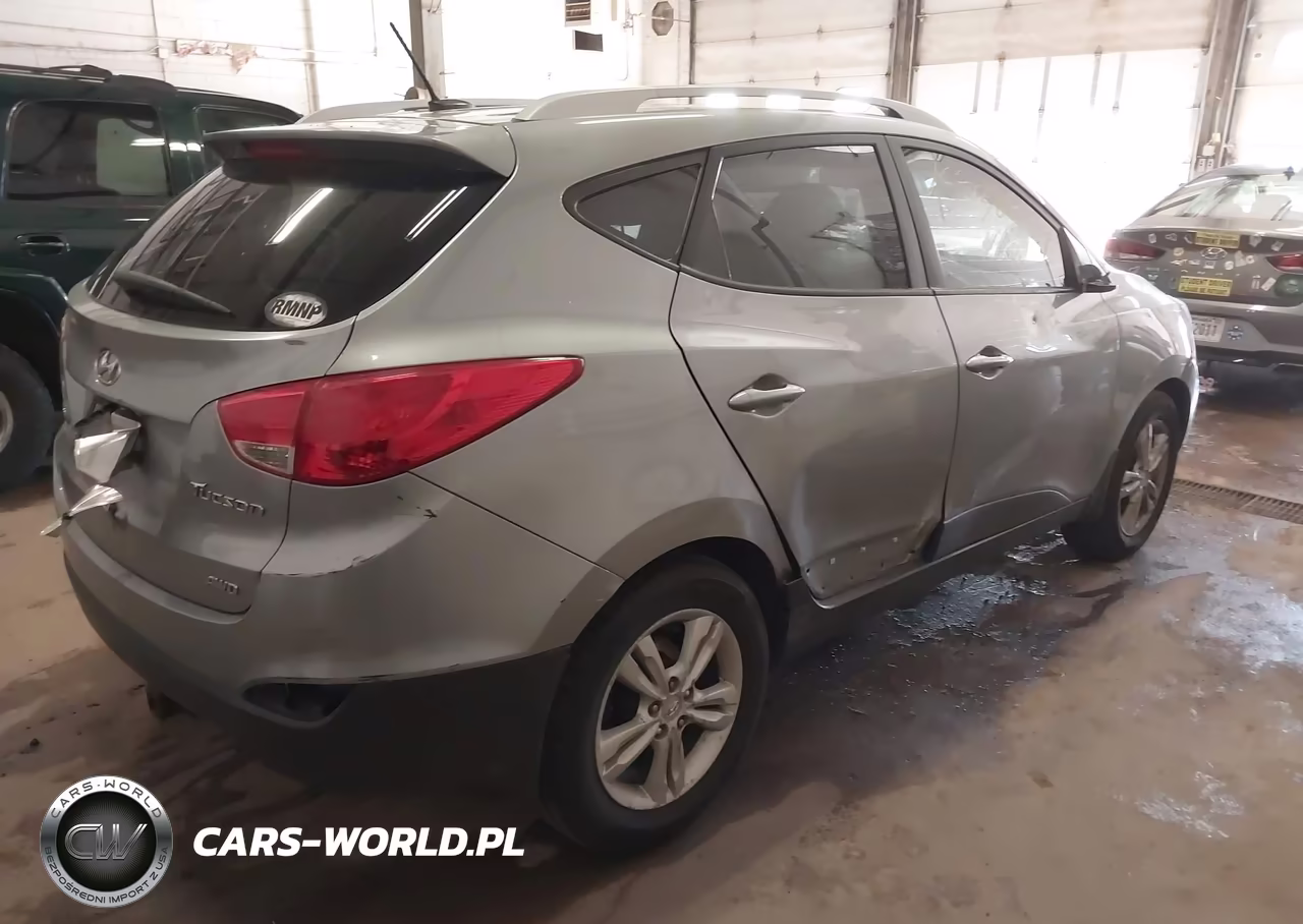 2010 Hyundai Tucson Gls VIN:KM8JUCAC8AU056924 - 4
