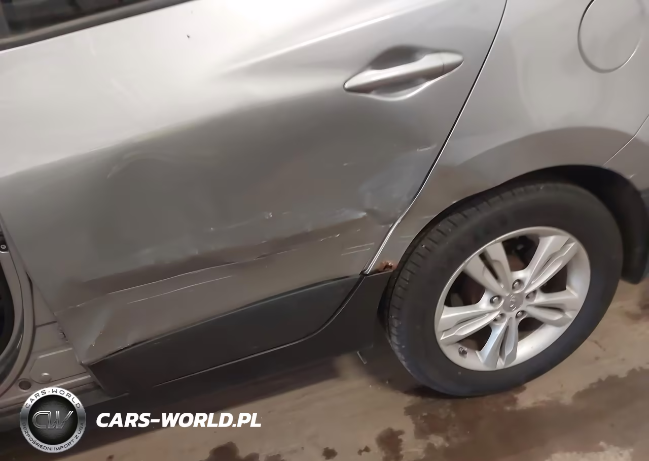 2010 Hyundai Tucson Gls VIN:KM8JUCAC8AU056924 - 6