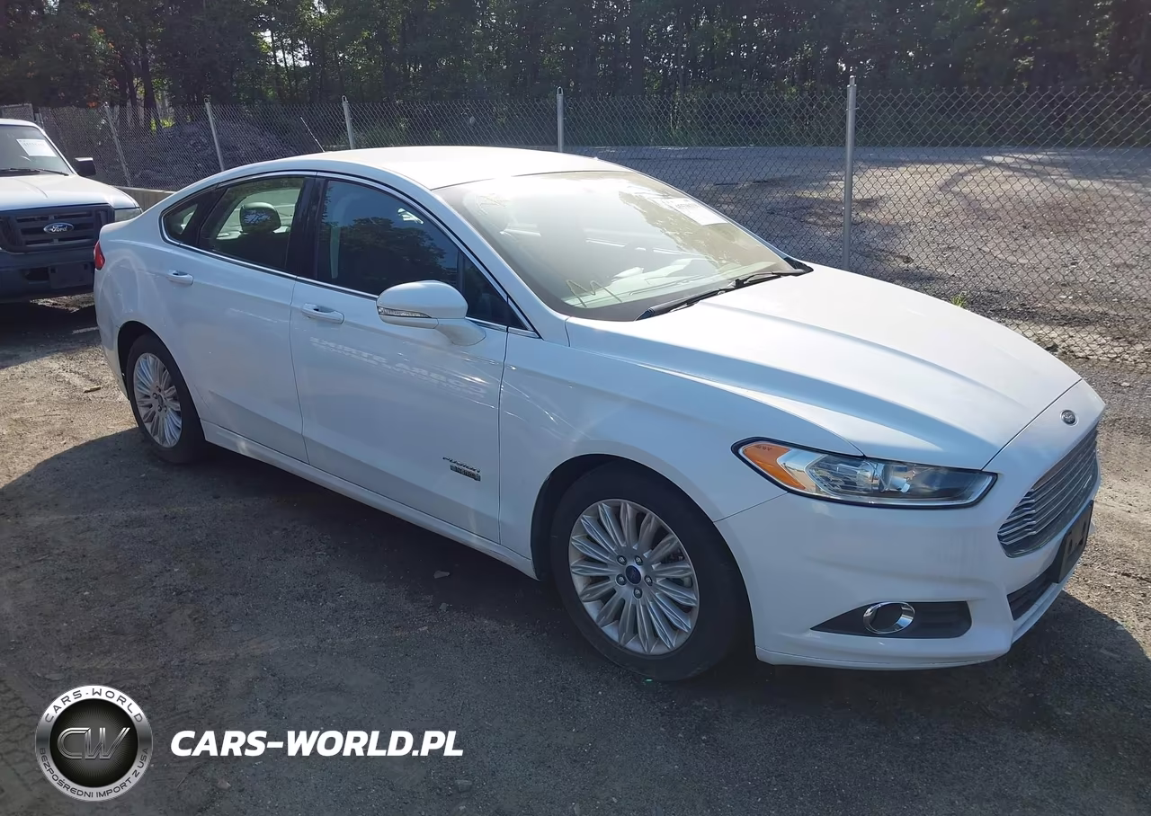 2015 Ford Fusion Energi Se Luxury – zdjęcie 1 z 11