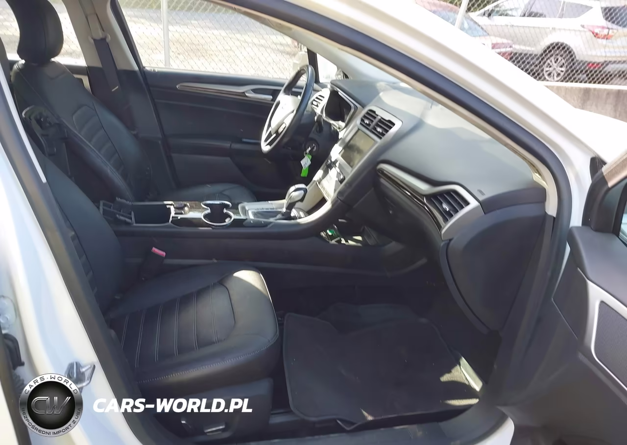 2015 Ford Fusion Energi Se Luxury VIN:3FA6P0PU3FR208130 - 5