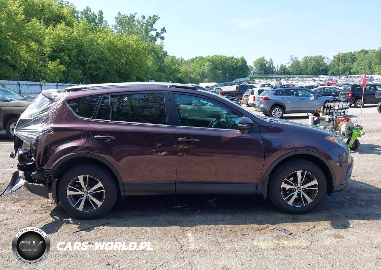 2017 Toyota Rav4 Xle VIN:2T3RFREV6HW679245 - 13