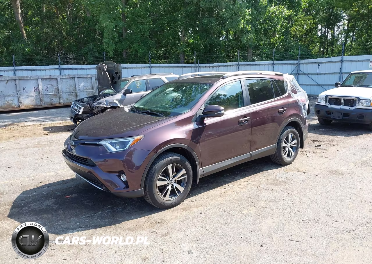 2017 Toyota Rav4 Xle VIN:2T3RFREV6HW679245 - 2