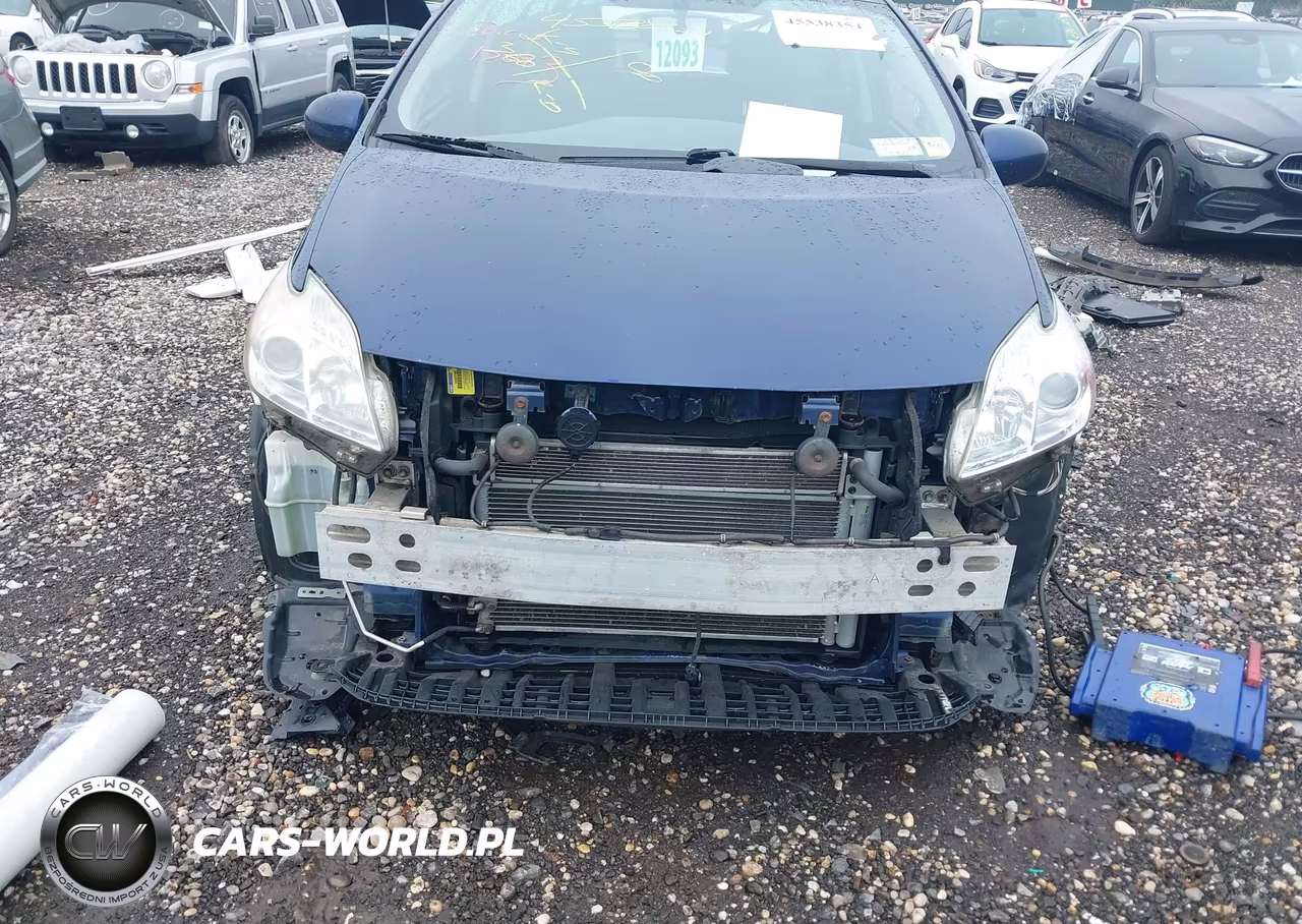 2015 Toyota Prius Two VIN:JTDKN3DU2F1898970 - 12
