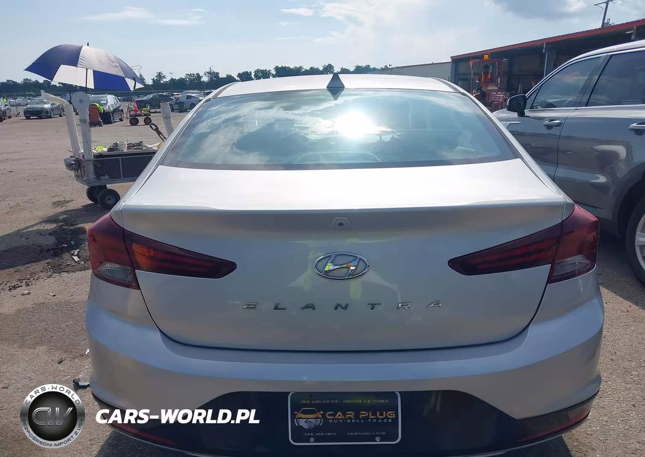 2019 Hyundai Elantra Sel VIN:5NPD84LF1KH433088 - 17