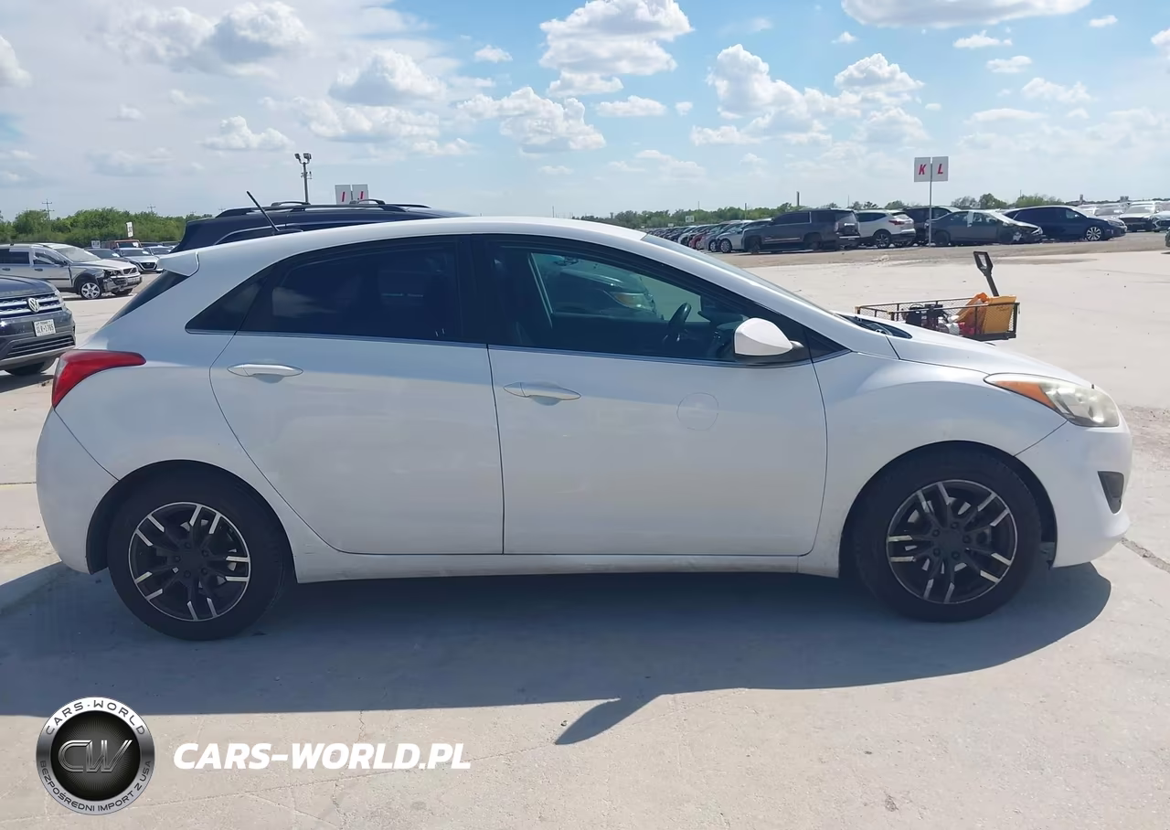 2016 Hyundai Elantra Gt VIN:KMHD35LH4GU323621 - 13