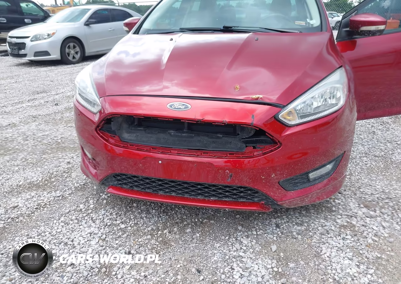 2015 Ford Focus Se VIN:1FADP3F29FL323869 - 6