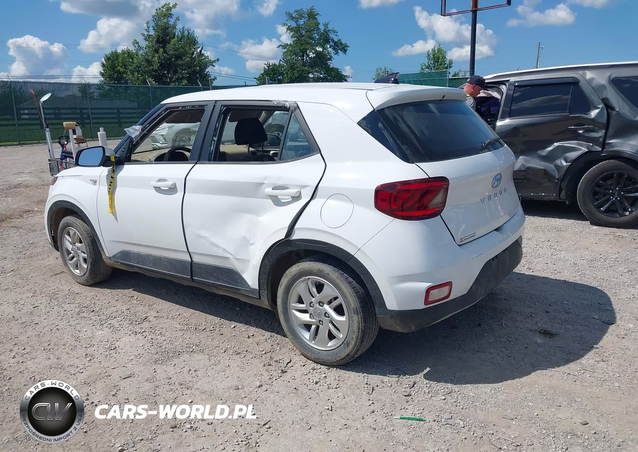 2021 Hyundai Venue Se VIN:KMHRB8A3XMU069314 - 3