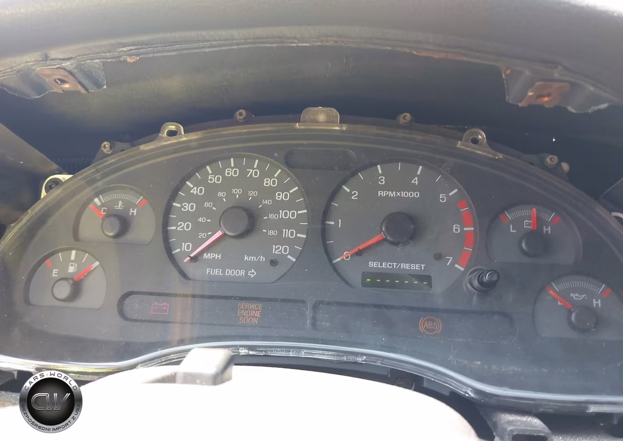 2002 Ford Mustang Deluxe-Premium-Standard VIN:1FAFP40452F174765 - 7