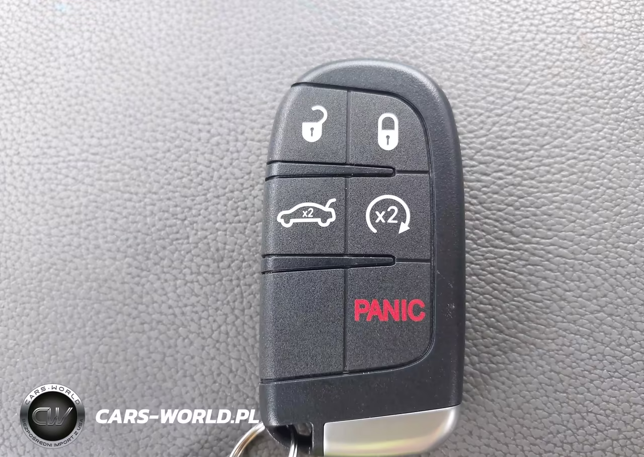 2020 Jeep Cherokee Latitude Plus Fwd VIN:1C4PJLLB2LD525682 - 11