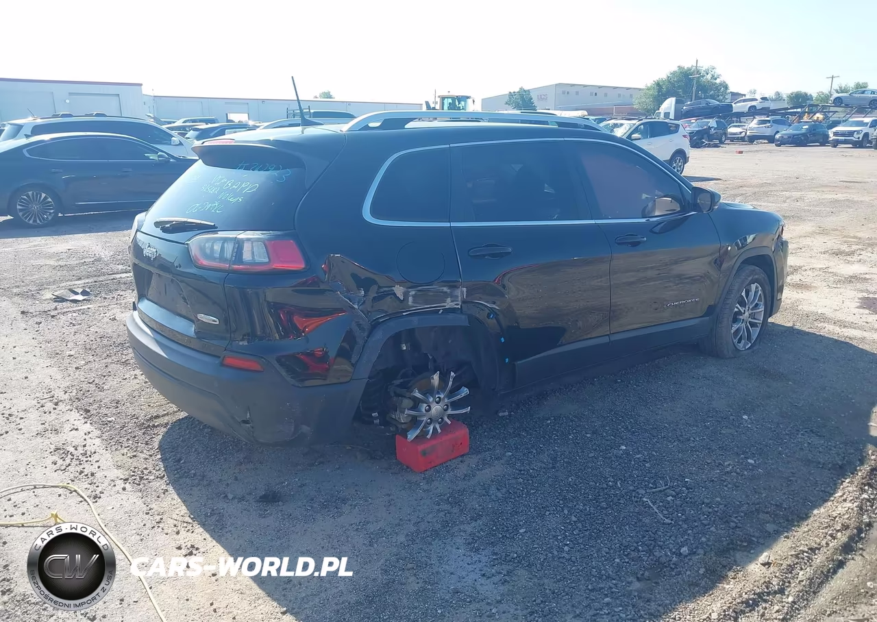 2020 Jeep Cherokee Latitude Plus Fwd VIN:1C4PJLLB2LD525682 - 4
