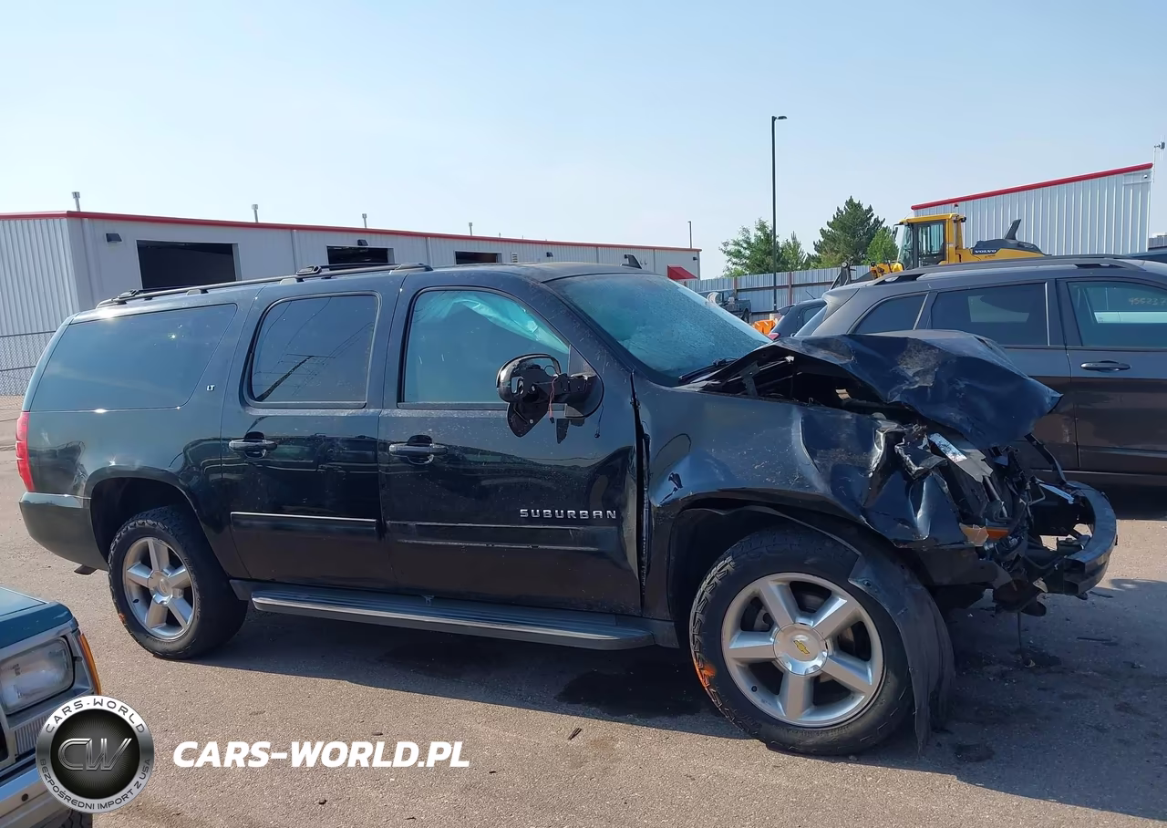 2011 Chevrolet Suburban Lt VIN:1GNSKJE34BR384401 - 14