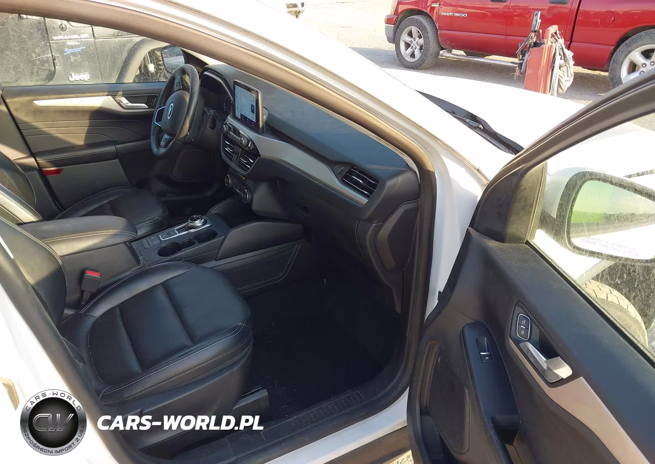 2021 Ford Escape Sel VIN:1FMCU0H60MUB34835 - 5