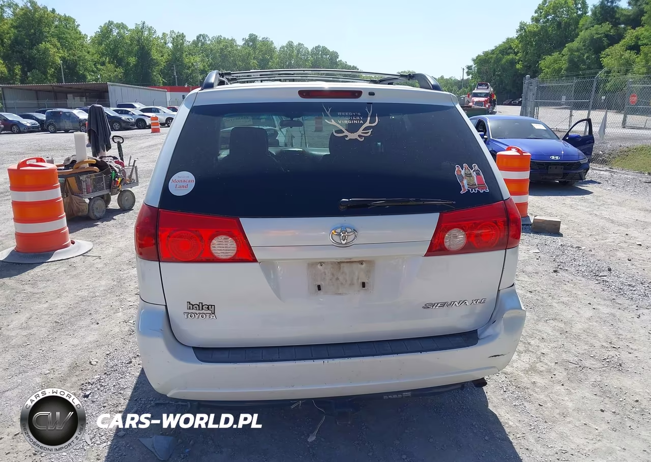 2009 Toyota Sienna Xle VIN:5TDZK22C79S258661 - 16