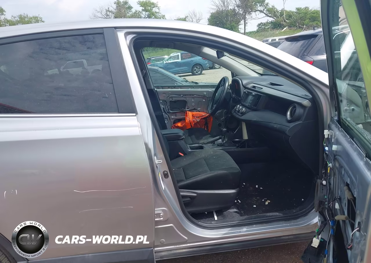2018 Toyota Rav4 Le VIN:2T3ZFREV6JW439733 - 5