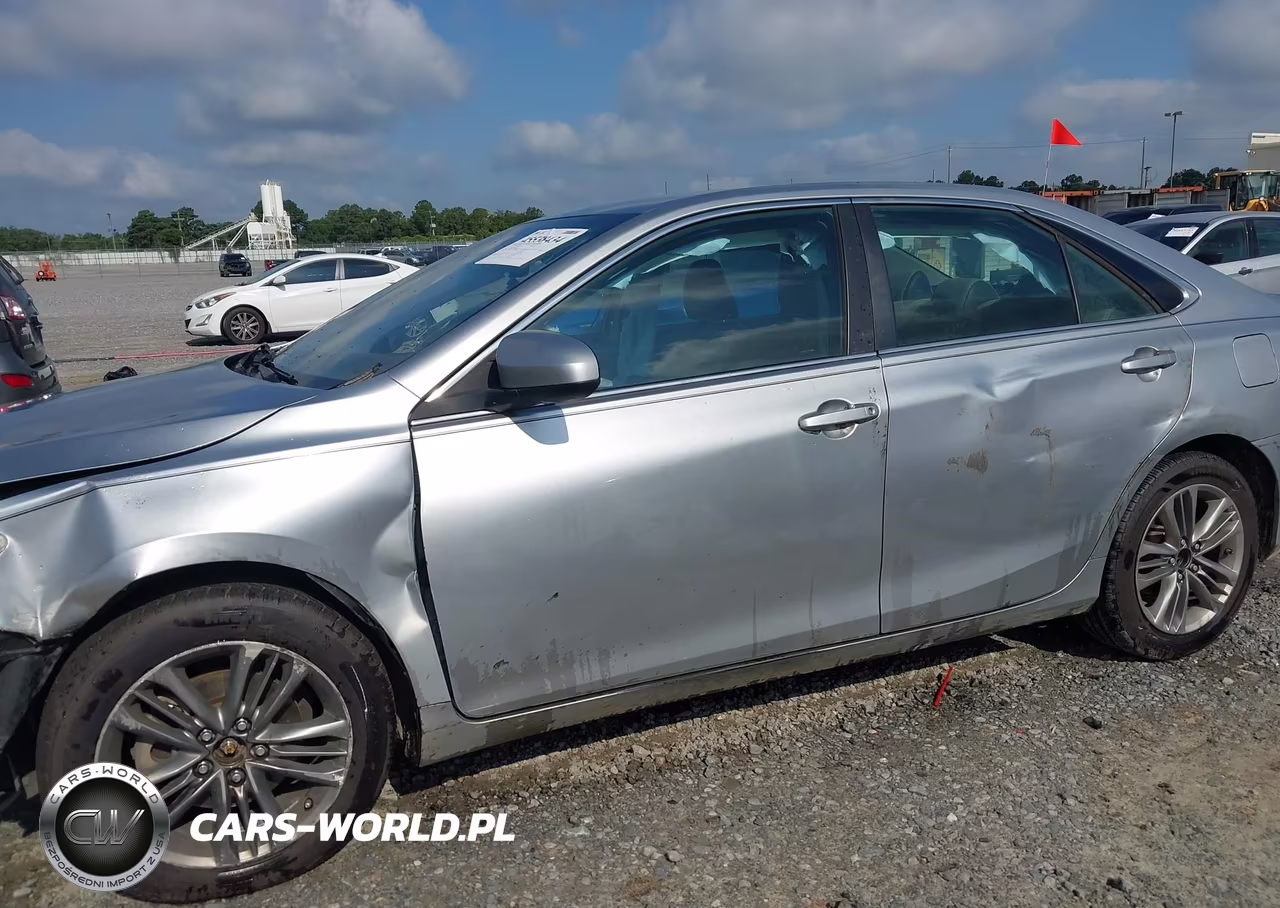 2017 Toyota Camry Se VIN:4T1BF1FK3HU308947 - 17