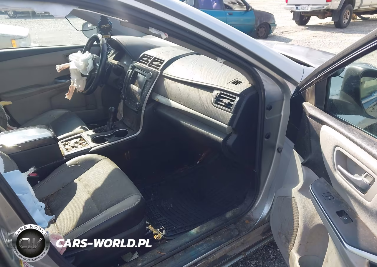 2017 Toyota Camry Se VIN:4T1BF1FK3HU308947 - 5